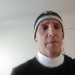 Meet your Posher, Derrick